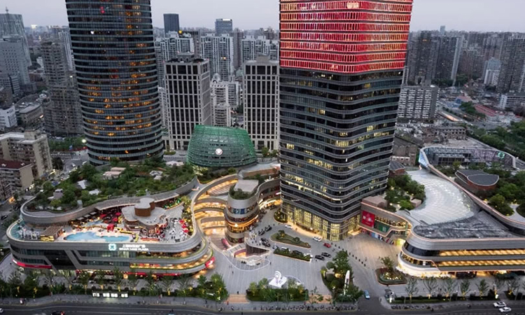 上海白玉蘭廣場(chǎng)寫字樓遠(yuǎn)景