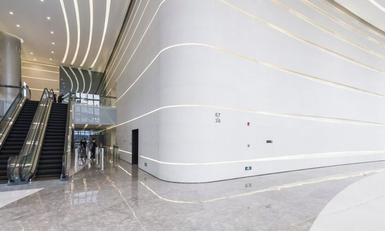 上海白玉蘭廣場(chǎng)寫字樓大堂