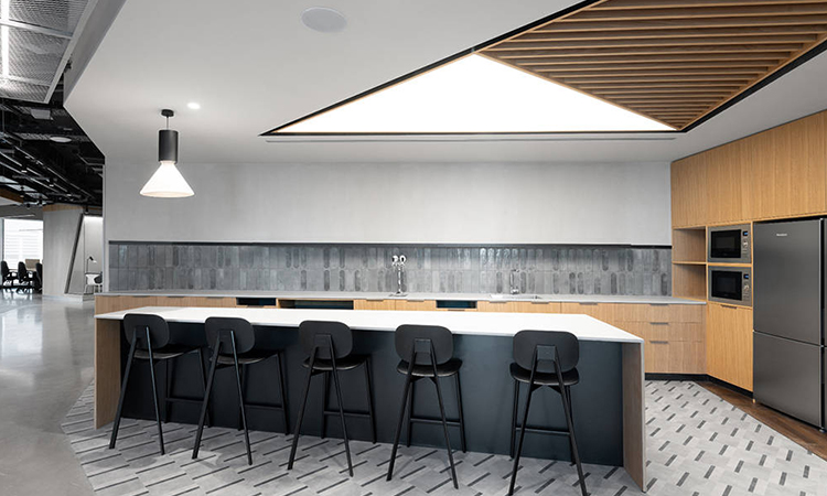 上海辦公室茶水間設(shè)計(jì)示例 上海辦公室茶水間設(shè)計(jì)示例