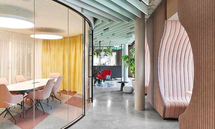 辦公室裝修前應(yīng)與設(shè)計師咨詢哪些？設(shè)計師又要做好哪些？