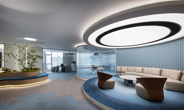 互聯(lián)網(wǎng)都有哪些平臺和渠道去找上海專業(yè)的辦公室裝修公司呢？