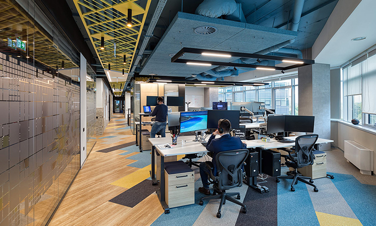 上海辦公室現(xiàn)代風員工辦公家具